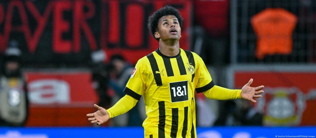 Karim Adeyemi – CLB Borussia Dortmund cũng là một cầu thủ trẻ sáng giá, đầy triển vọng của Đức